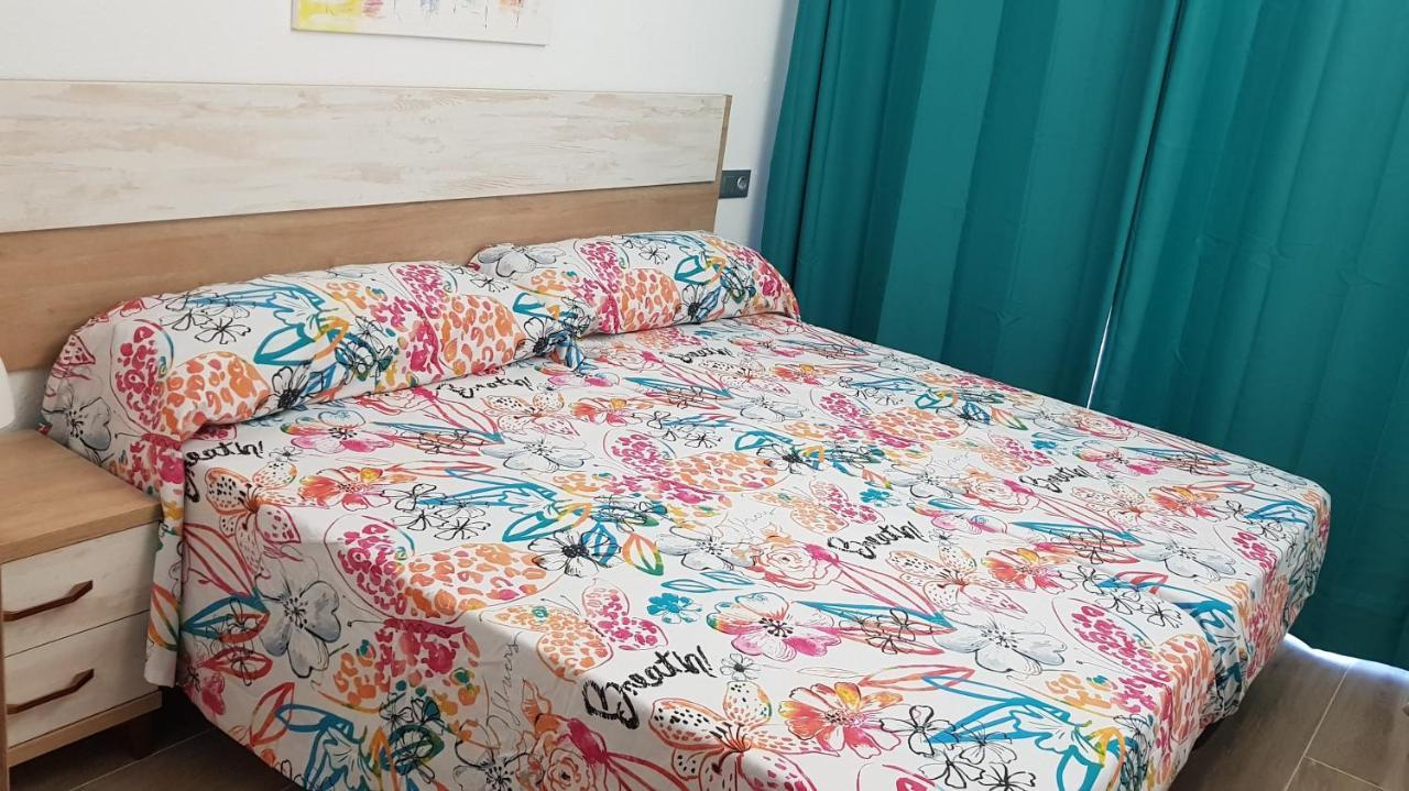 Apartamentos Cataluna92 Salou Esterno foto